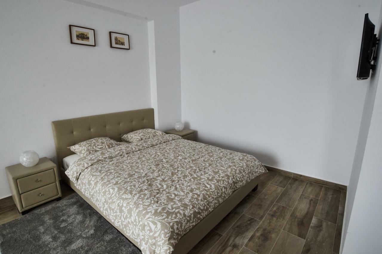 At Central Apartments Bucureşti Ngoại thất bức ảnh