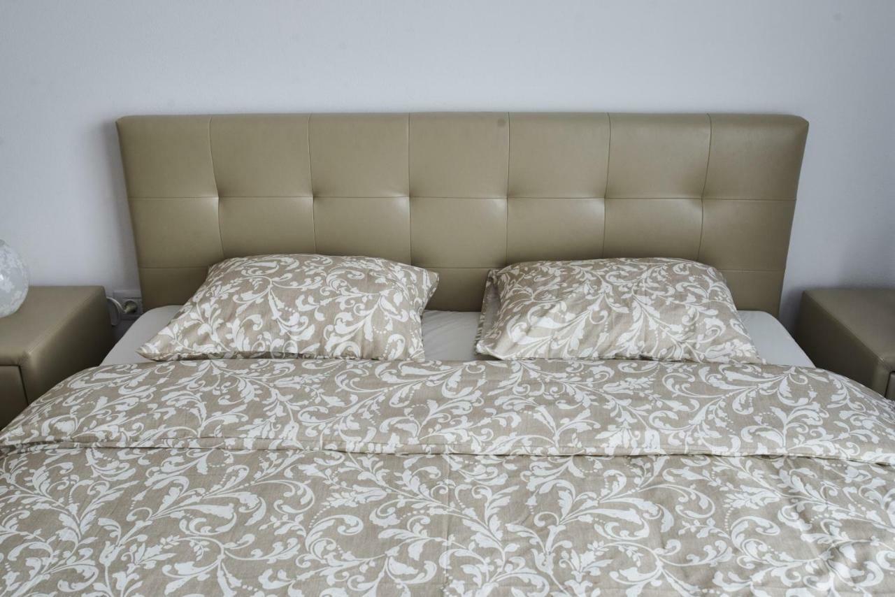 At Central Apartments Bucureşti Ngoại thất bức ảnh