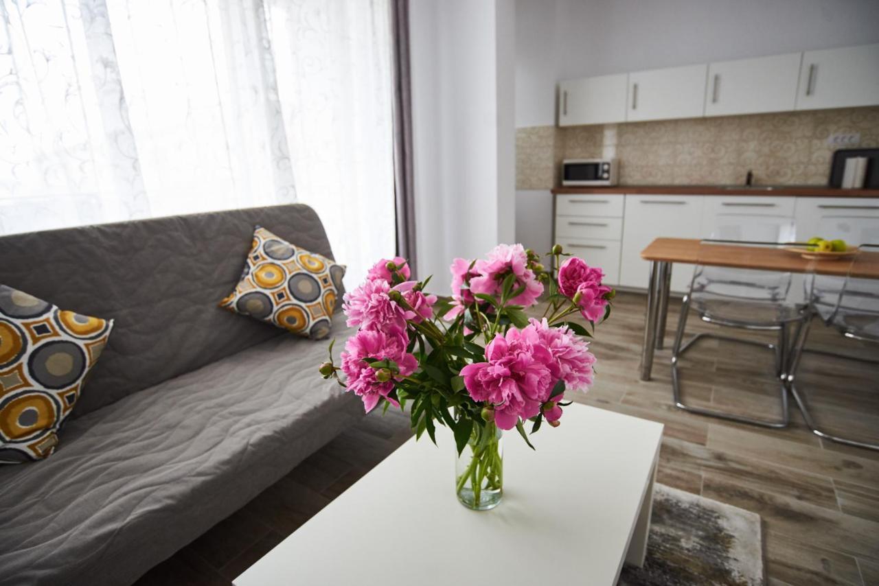 At Central Apartments Bucureşti Ngoại thất bức ảnh