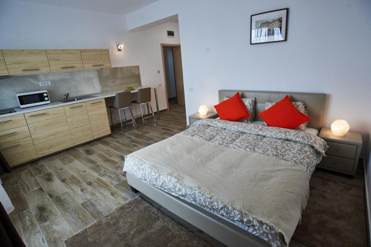 At Central Apartments Bucureşti Ngoại thất bức ảnh