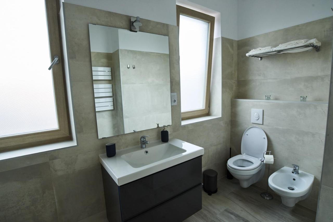 At Central Apartments Bucureşti Ngoại thất bức ảnh